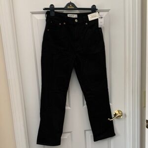 NWT Abercrombie & Fitch Women's Dark Straight Jeans